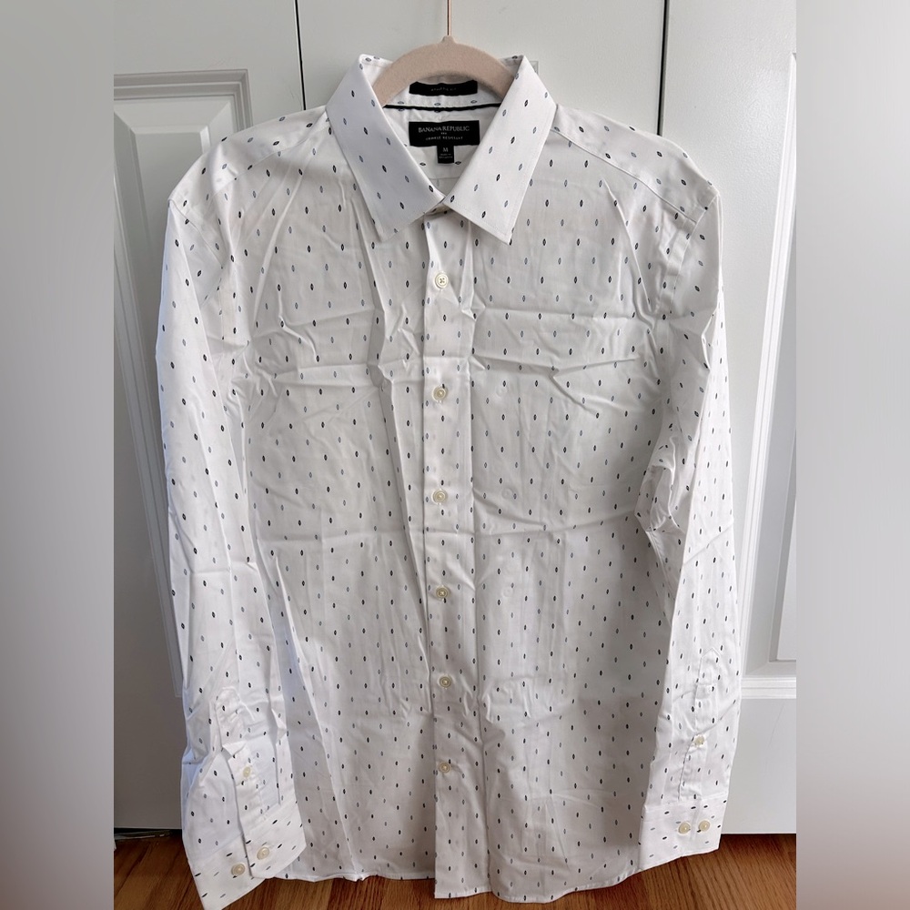 Banana Republic Men's Button Down Dress Shirt Size M